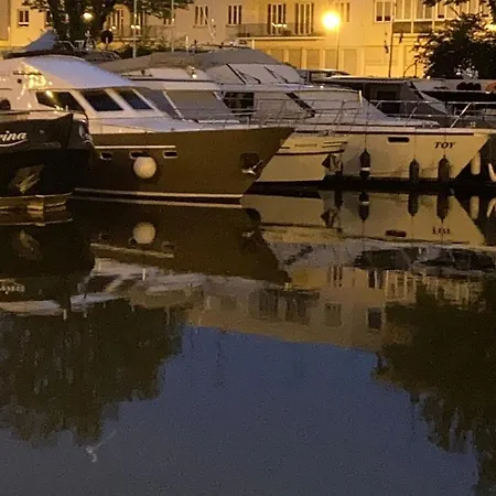 King Size Lounge 76m2 De Confort Au Centre מולהאוס