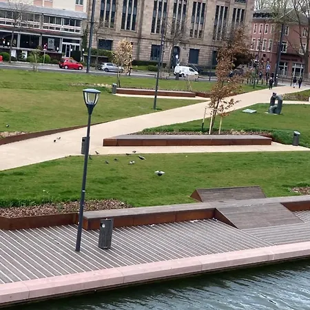 King Size Lounge 76m2 De Confort Au Centre דירה